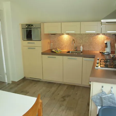 Holiday home Enjoydeveluwe